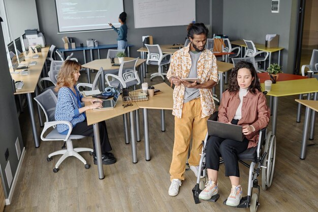 Federal Job Training Programs: Boost Your Career in 2025