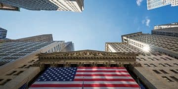 2025 Federal Budget: Economic Impact on US Households Explained - Cover Image
